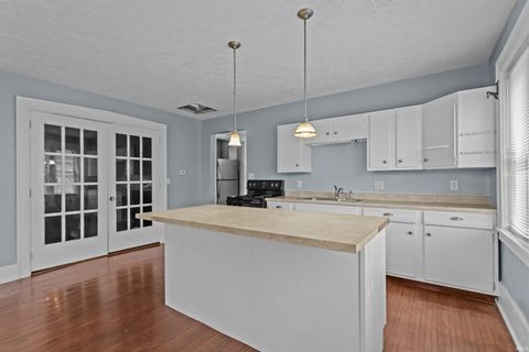Tiny photo for 408 W Mulberry Street, Kokomo, IN 46901 (MLS # 202616939)