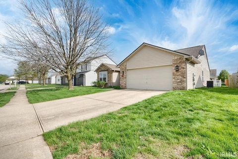 Tiny photo for 911 Shore Bend Boulevard, Kokomo, IN 46902 (MLS # 202613844)
