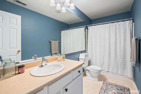 Tiny photo for 911 Shore Bend Boulevard, Kokomo, IN 46902 (MLS # 202613844)