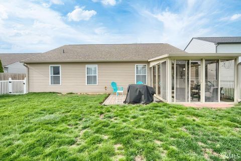 Tiny photo for 911 Shore Bend Boulevard, Kokomo, IN 46902 (MLS # 202613844)