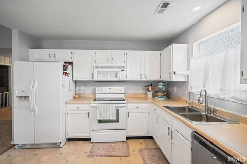 Tiny photo for 911 Shore Bend Boulevard, Kokomo, IN 46902 (MLS # 202613844)