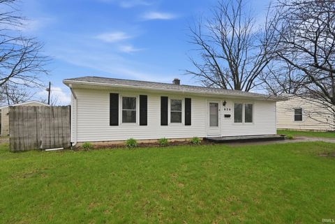 Photo of 626 Marston Court, Fort Wayne, IN 46825 (MLS # 202611306)