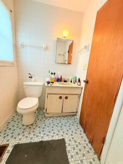Tiny photo for 706 Alabama Court, Marion, IN 46953 (MLS # 202618749)