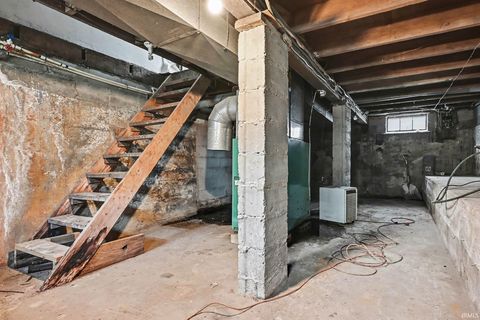 Tiny photo for 465 E 500 N, Peru, IN 46970 (MLS # 202618391)