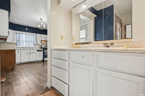 Tiny photo for 465 E 500 N, Peru, IN 46970 (MLS # 202618391)