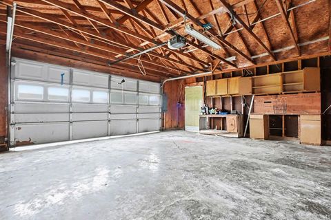 Tiny photo for 465 E 500 N, Peru, IN 46970 (MLS # 202618391)