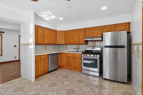 Tiny photo for 1925 Whitcomb Avenue, Lafayette, IN 47904 (MLS # 202611890)