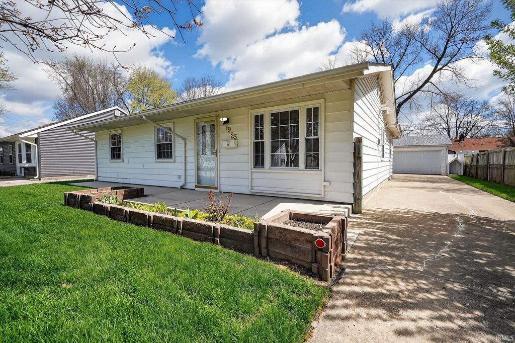 Photo of 1925 Whitcomb Avenue, Lafayette, IN 47904 (MLS # 202611890)