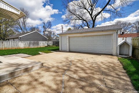 Tiny photo for 1925 Whitcomb Avenue, Lafayette, IN 47904 (MLS # 202611890)