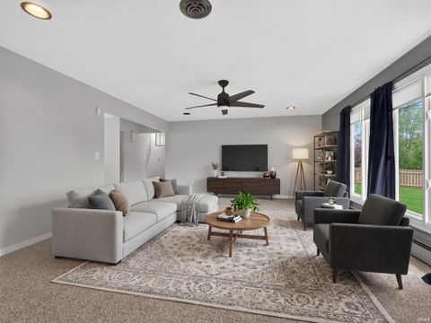 Tiny photo for 1103 Candlewood Way, Fort Wayne, IN 46845 (MLS # 202613461)