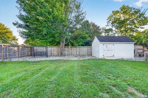 Tiny photo for 1397 E New Road, Greenfield, IN 46140 (MLS # 202640703)