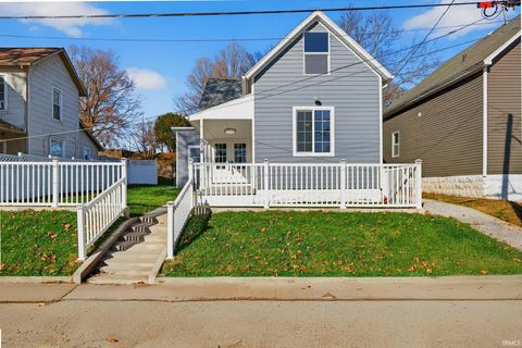 Tiny photo for 514 Henry Street, Logansport, IN 46947 (MLS # 202609330)