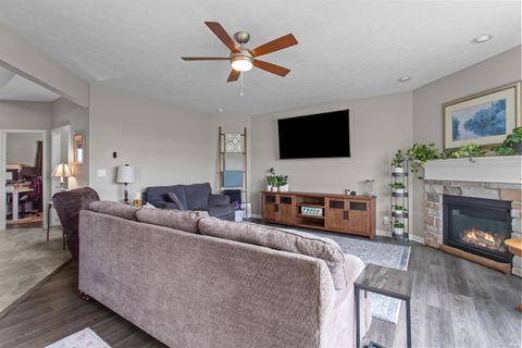 Tiny photo for 4136 Lake Windemere Lane, Kokomo, IN 46902 (MLS # 202618778)