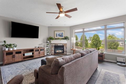 Tiny photo for 4136 Lake Windemere Lane, Kokomo, IN 46902 (MLS # 202618778)