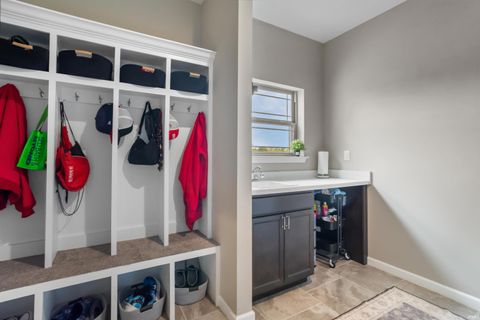 Tiny photo for 4136 Lake Windemere Lane, Kokomo, IN 46902 (MLS # 202618778)