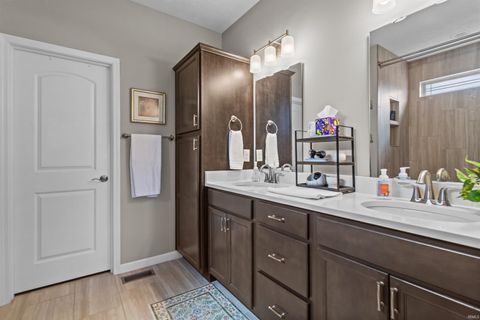 Tiny photo for 4136 Lake Windemere Lane, Kokomo, IN 46902 (MLS # 202618778)