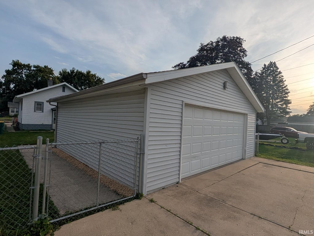Photo of 122 E 13th Street, Mishawaka, IN 46544 (MLS # 202636481)