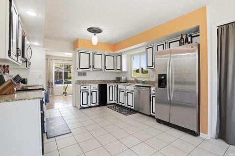Tiny photo for 5122 Woodridge Drive, Newburgh, IN 47630 (MLS # 202611262)