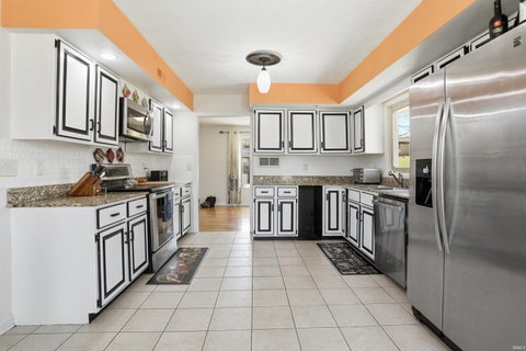 Tiny photo for 5122 Woodridge Drive, Newburgh, IN 47630 (MLS # 202611262)