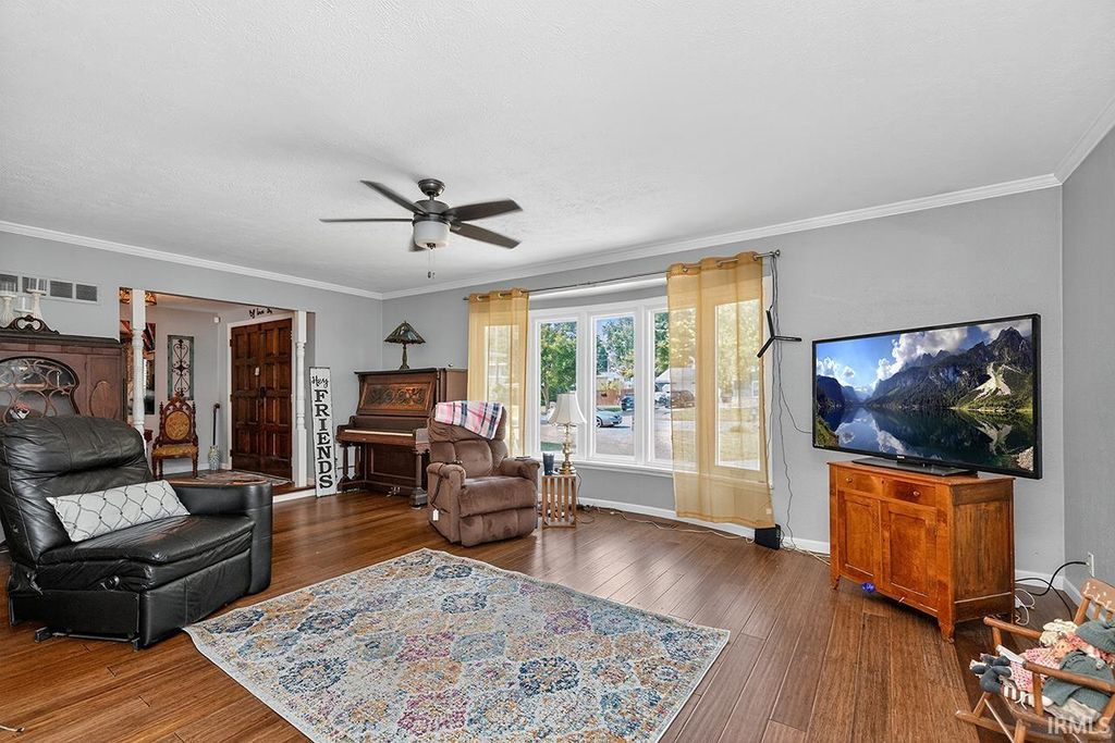 Photo of 1632 Brookwood Drive, Elkhart, IN 46514 (MLS # 202538216)