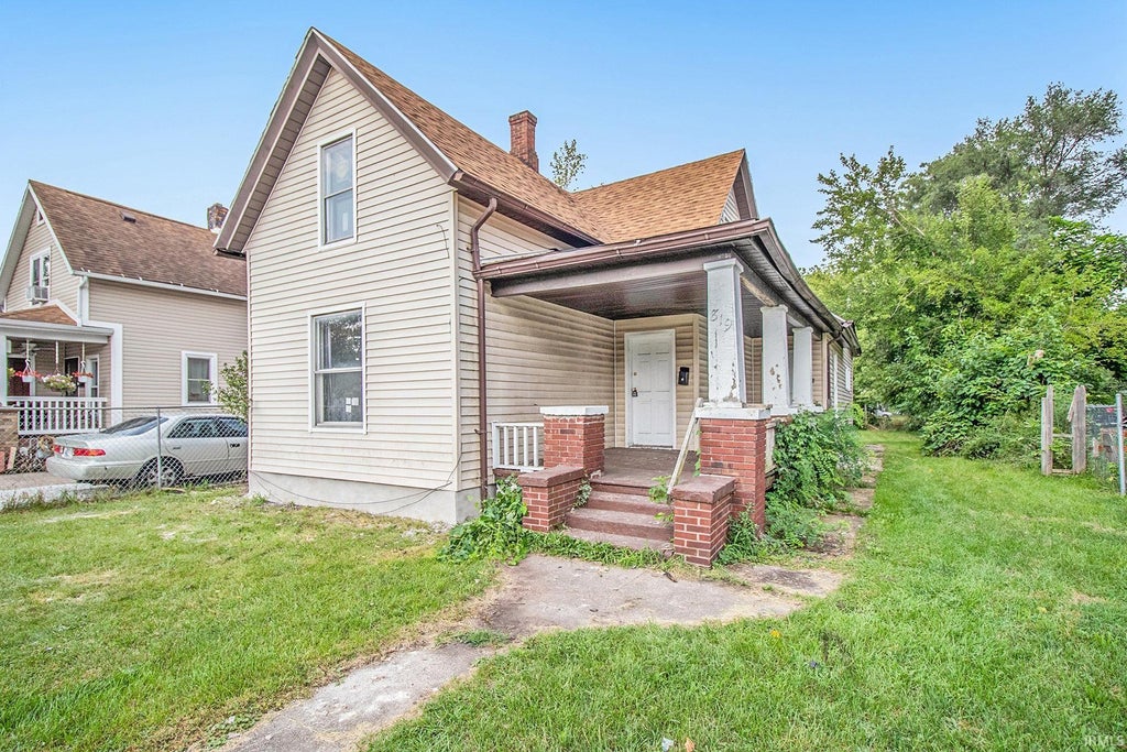 Photo of 819 Pulaski Street, South Bend, IN 46619 (MLS # 202628797)