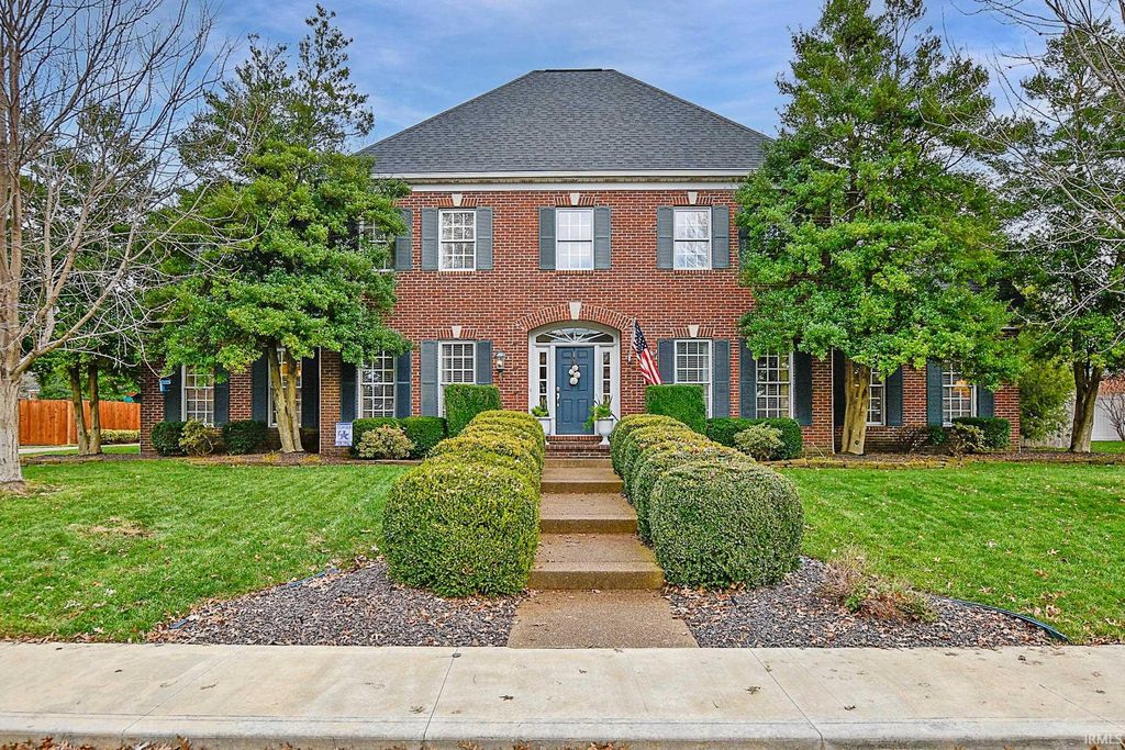 Photo of 4602 Brighton Court, Newburgh, IN 47630 (MLS # 202549319)