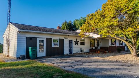 Photo of 7635 W State Road 16 Road, Roann, IN 46974 (MLS # 202541306)