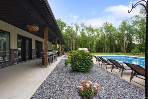 Tiny photo for 10810 Douglas Rd RD, Osceola, IN 46561 (MLS # 202623028)