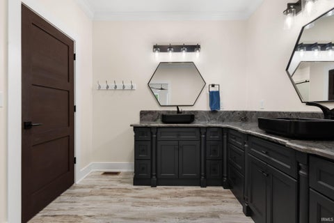 Tiny photo for 10810 Douglas Rd RD, Osceola, IN 46561 (MLS # 202623028)