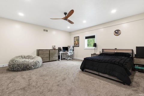 Tiny photo for 10810 Douglas Rd RD, Osceola, IN 46561 (MLS # 202623028)