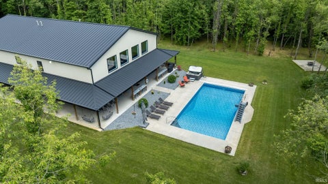 Tiny photo for 10810 Douglas Rd RD, Osceola, IN 46561 (MLS # 202623028)