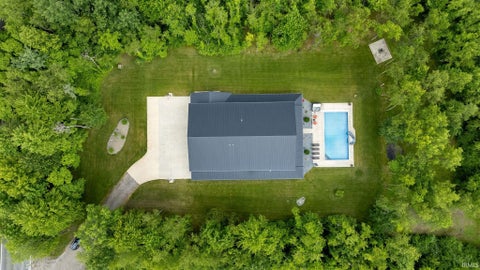 Tiny photo for 10810 Douglas Rd RD, Osceola, IN 46561 (MLS # 202623028)