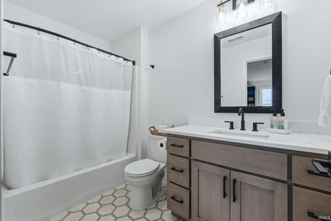 Tiny photo for 19195 Ringo Road, Auburn, IN 46706 (MLS # 202612520)