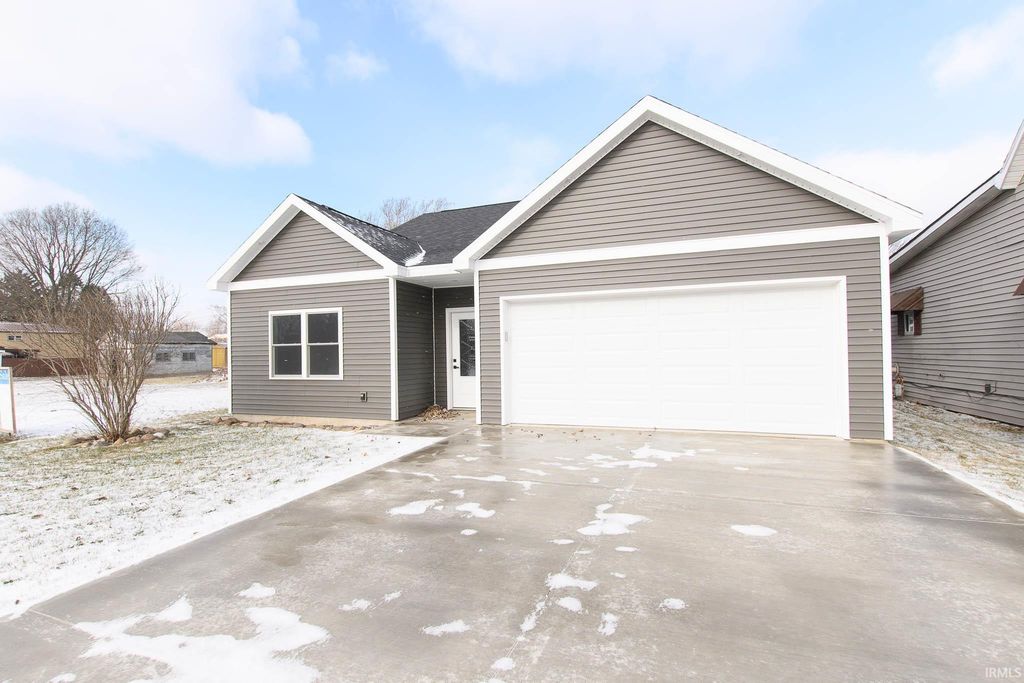 Photo of 302 W Canal Street, Peru, IN 46970 (MLS # 202600264)