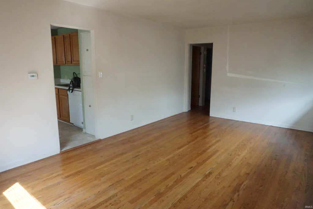 Photo of 2326 UNION Avenue, South Bend, IN 46615 (MLS # 202632420)