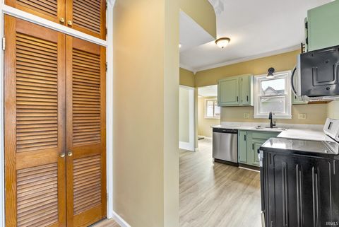 Tiny photo for 238 Whitelock Street, Huntington, IN 46750 (MLS # 202610389)
