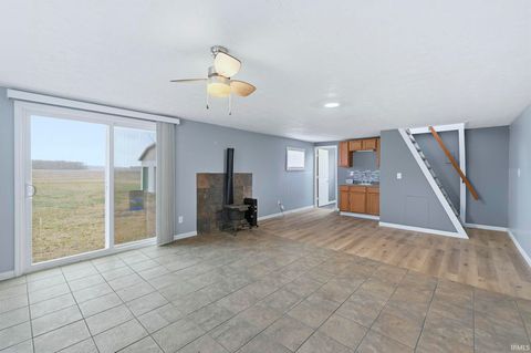 Tiny photo for 8311 N 1050 W, Royal Center, IN 46978 (MLS # 202547177)