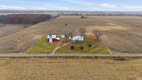 Tiny photo for 8311 N 1050 W, Royal Center, IN 46978 (MLS # 202547177)