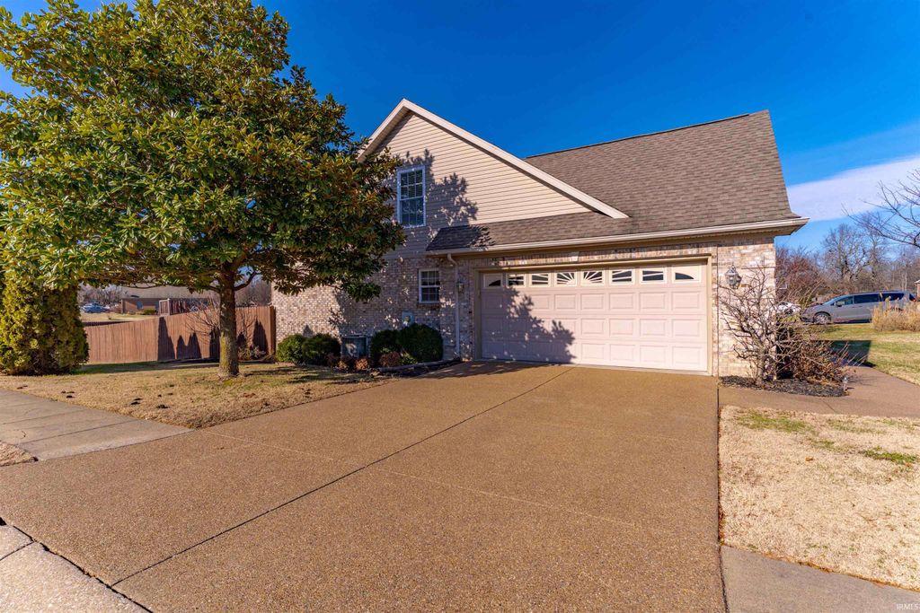 Photo of 7720 St. Jordan Circle, Newburgh, IN 47630 (MLS # 202549572)