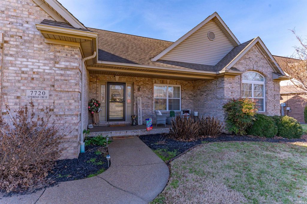 Photo of 7720 St. Jordan Circle, Newburgh, IN 47630 (MLS # 202549572)