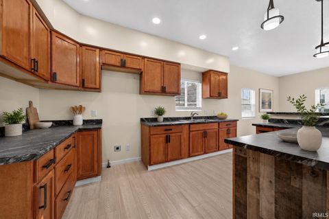 Tiny photo for 726 S Leeds Street, Kokomo, IN 46901 (MLS # 202619581)