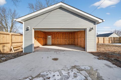 Tiny photo for 726 S Leeds Street, Kokomo, IN 46901 (MLS # 202619581)