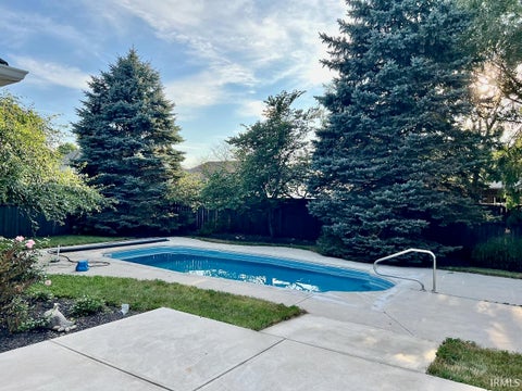 Tiny photo for 109 Jade Drive, Yorktown, IN 47396 (MLS # 202637706)