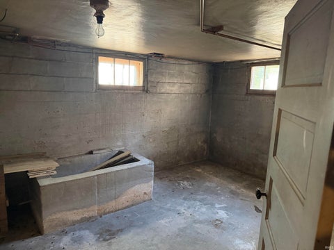 Tiny photo for 18573 Lincoln Highway, Plymouth, IN 46563 (MLS # 202643262)