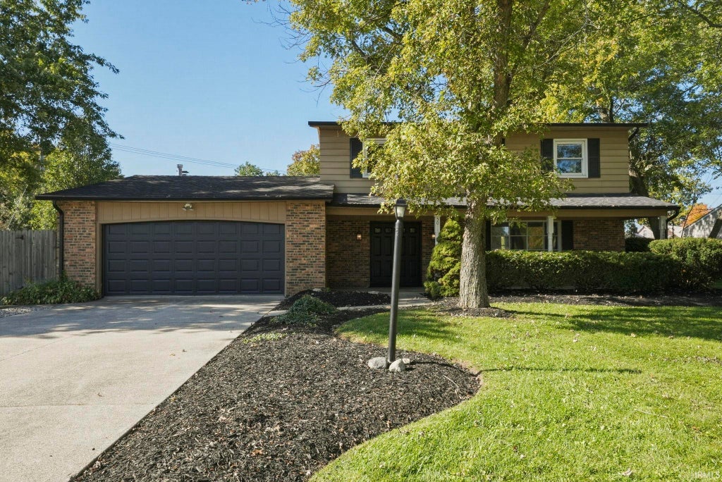 Photo of 5013 Canterbury Drive, Fort Wayne, IN 46835 (MLS # 202644069)