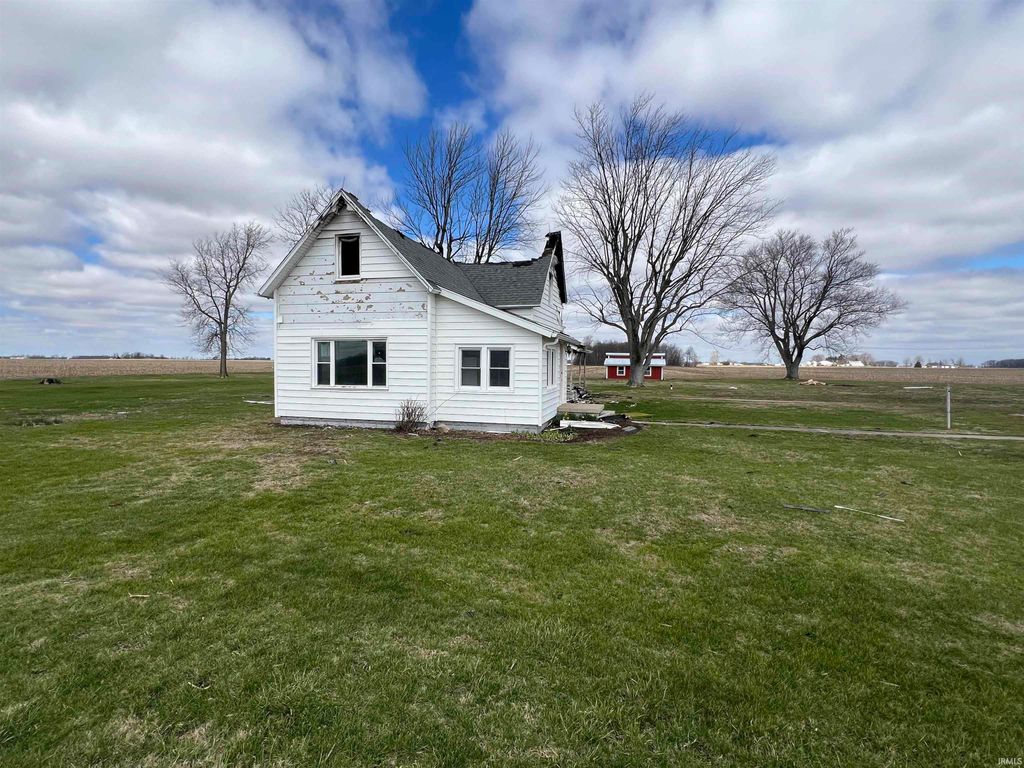 Photo of 10758 E 400 NORTH, Greentown, IN 46936 (MLS # 202609583)