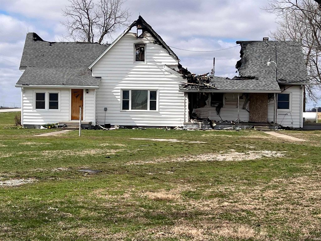 Photo of 10758 E 400 NORTH, Greentown, IN 46936 (MLS # 202609583)