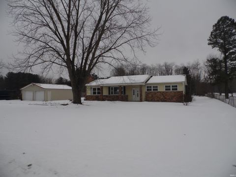 Photo of 10495 E State Road 8 Road, Knox, IN 46534 (MLS # 202606787)