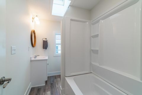 Tiny photo for 131 E Branning Avenue, Fort Wayne, IN 46806 (MLS # 202606791)