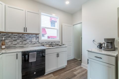 Tiny photo for 131 E Branning Avenue, Fort Wayne, IN 46806 (MLS # 202606791)